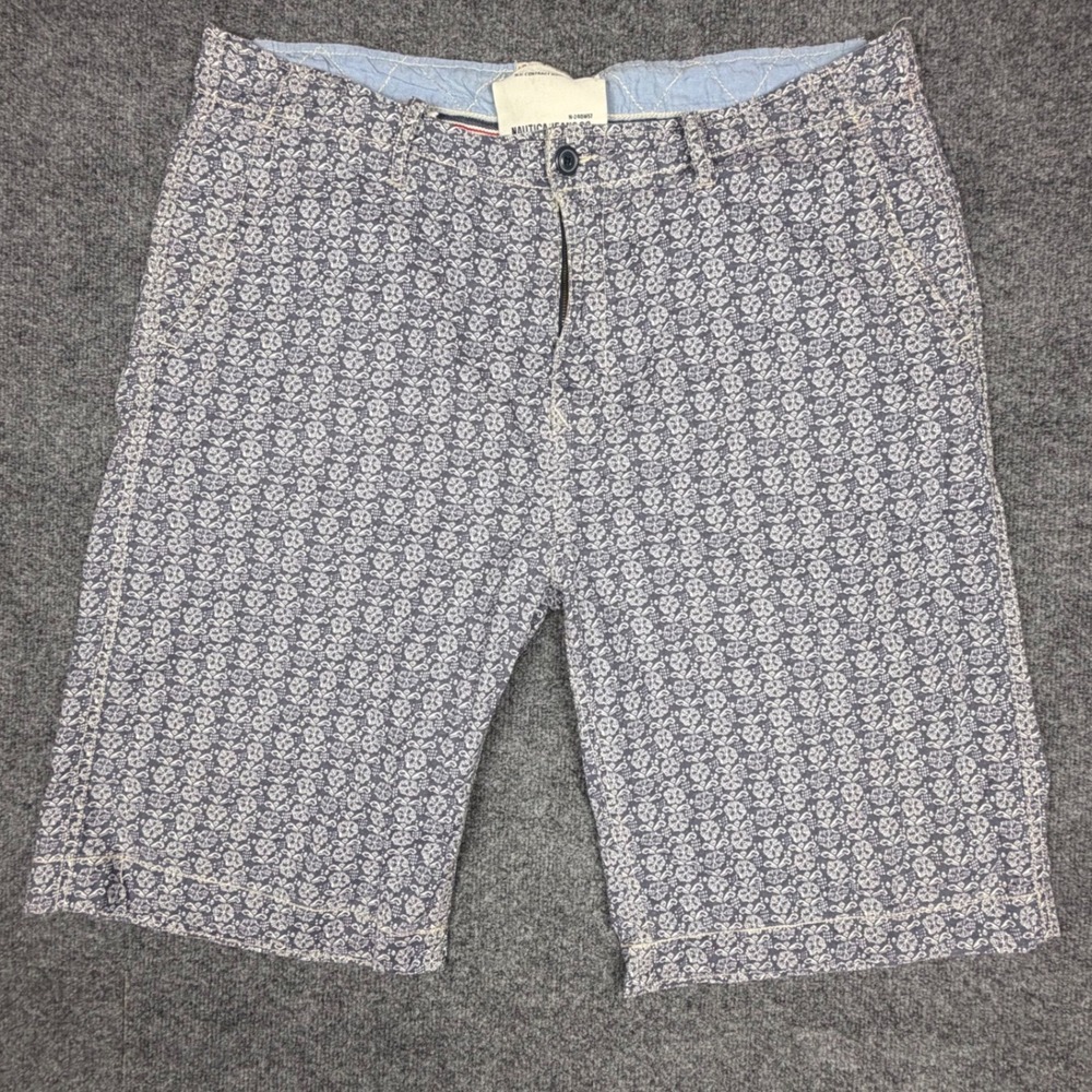 Nautica Jeans Co Mens Blue White Geometric Print Cotton Shorts Size 40 N-240W57